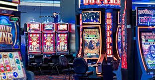 Bangladesh user browsing local casino content on 1333bd by phone